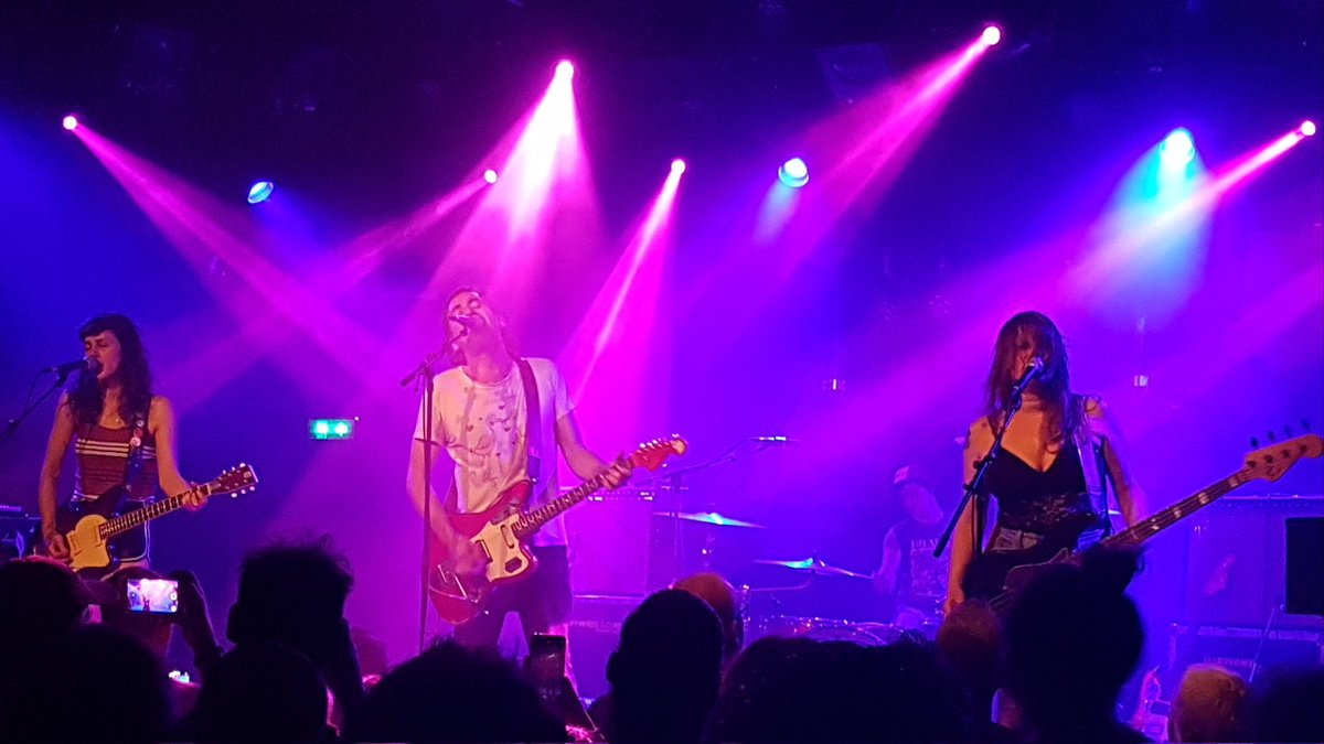 Tropical Fuck Storm in Vera. Deconstructie. Reconstructie.
#tropicalfuckstorm #stayinalive