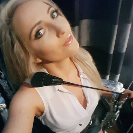 AshleyDominant's tweet photo. #NewProfilePic https://t.co/ueV8QLZSyO