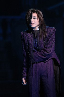 riddlehoe_'s tweet photo. Found out that a woman also plays in the phantom of the opera and i need everyone to look at her rn https://t.co/CMUgdgUIFt