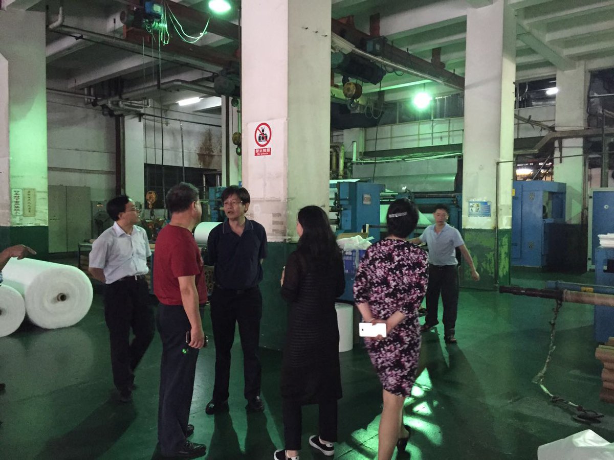 BaohongNM's tweet photo. On May 27, 2016, Gao Yong, vice president of China National Textile and Apparel Council, visited “Nanhai Medical and Health Association” with his team. They also participated in the achievement exhibition of the association.
#nonwovengeotextile #filtermedia #waterfiltration https://t.co/OzqgHL4j2Q