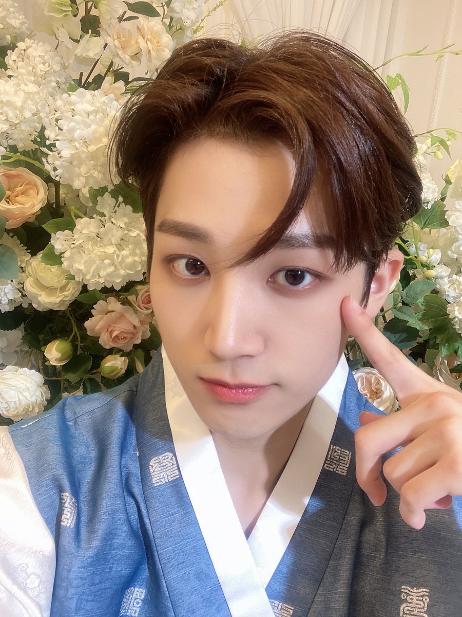 baehyunjunINA's tweet photo. [♡] wv update indo trans

Boat!!!! Promosi ATBO untuk Monochrome hari ini telah usai!! Berkat boat, setiap hari terasa sangat menyenangkan seperti mimpi :) kami akan segera kembali, jadi tolong tunggu sebentar lagi. Aku selalu mencintaimu  ❤️❤️❤️❤️❤️❤️❤️ https://t.co/JojcOVDr8d