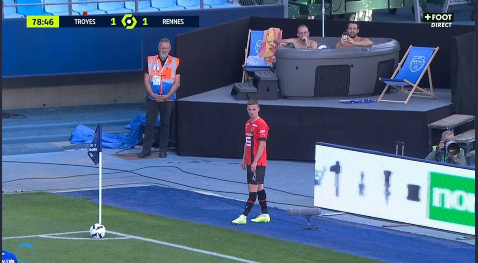 Jake Barford on Twitter "i have one new goal in life and it's to sit