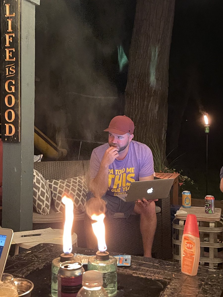 PAOnTheMic's tweet photo. Chilling ⁦@cottonjohn11⁩ beautiful Q Lounge during his FF draft, and one of his friends is representing the colors HARD! My man, hope u win the league. #Skol https://t.co/XyuIzP67uN