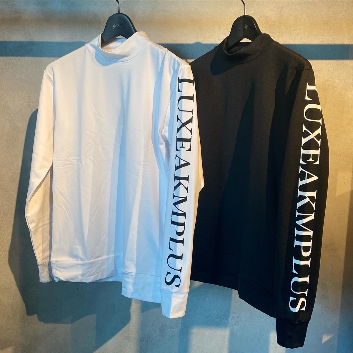 gossip_boss's tweet photo. 【LUXEAKMPLUS】
こちらは今回のコレクションのなかで一番インパクトのある長袖モックネックネックです。
袖と背面に大胆にプリントされたデザインは大好物な方も多いのではないでしょうか👀✨

¥8,800-

#luxeakmplus #ゴルフ #ゴルフ男子 #ゴルフコーデ #ゴルフ好きな人と繋がりたい #ゴルフウェア https://t.co/tA0IMZtKjx