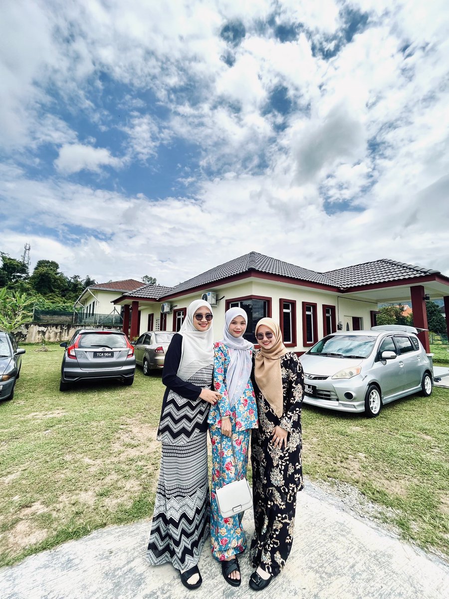 kimiemiy's tweet photo. RE〽️BAU  #weddingcousin #hadir https://t.co/arsT70bckO