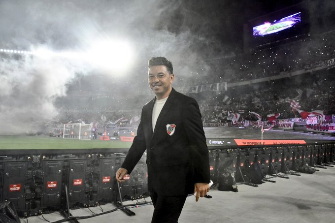 Marcelo Gallardo en la victoria 2-0 sobre Barracas Central. Foto: Twitter Oficial de River PLate. 