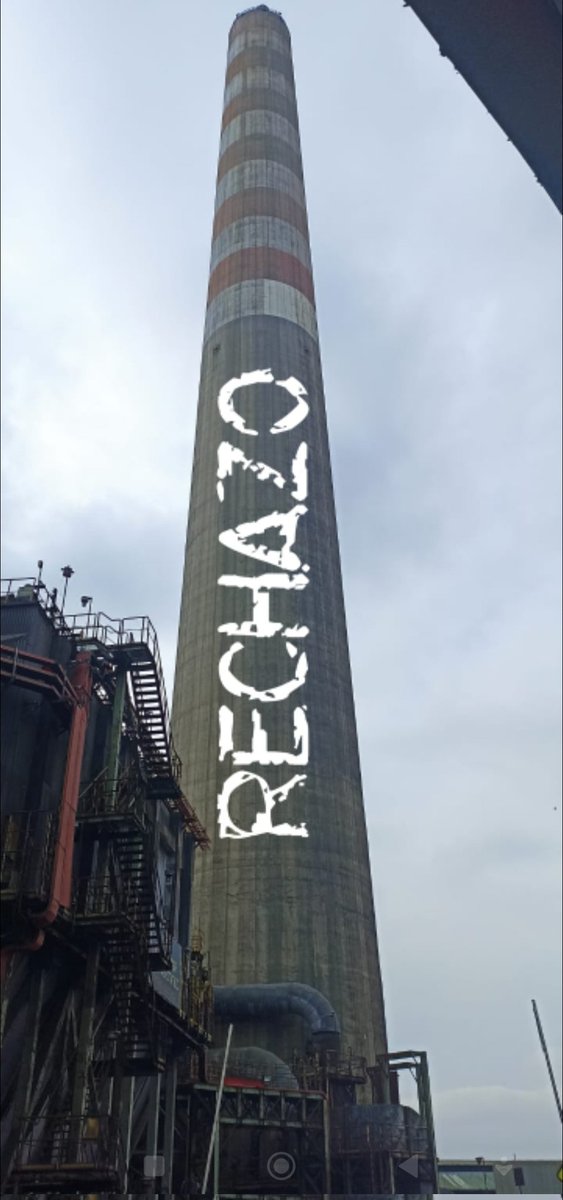 CobreFundicion's tweet photo. #Rechazo #Chile dejará de producir 420.000 toneladas de cobre por cierre de la Fundición y serán US 600 millones para cerrar vs invertir US 53 millones para lograr altos estándares ambientales. Chile será más pobre ya que exportaremos solo concentrados de #cobre https://t.co/y1334QYM2U