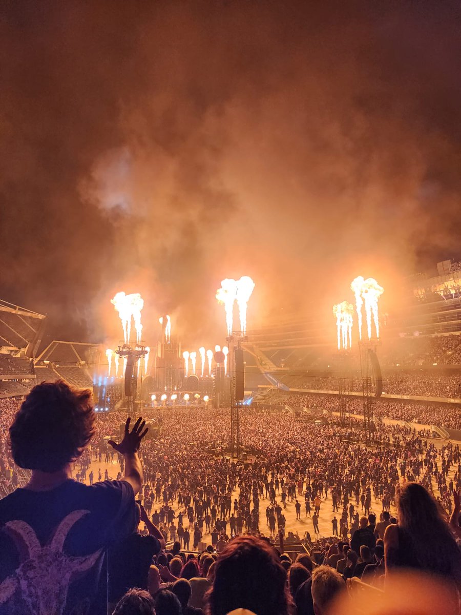 NormanDagle's tweet photo. I just can't get over how amazing #Rammstein was at #Soliderfield in #Chicago last night. Everything I hoped it would be an more 🔥🔥🔥 https://t.co/MbsOAKevuz