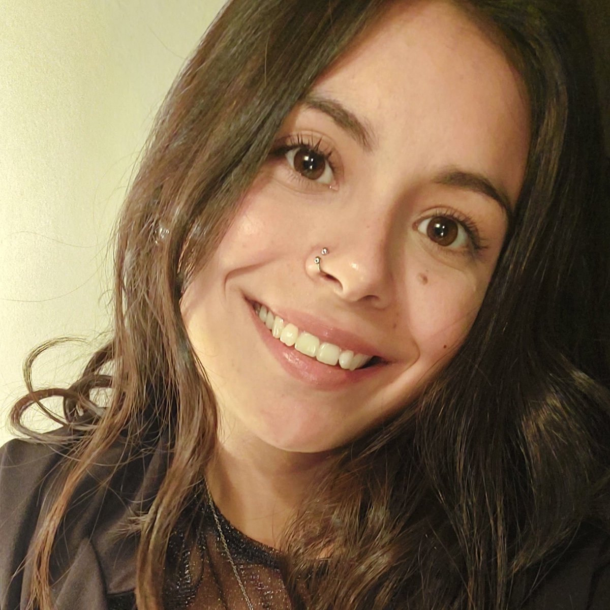 Caaamiluna's tweet photo. #NuevaFotoDePerfil https://t.co/5MBuhIgSWq