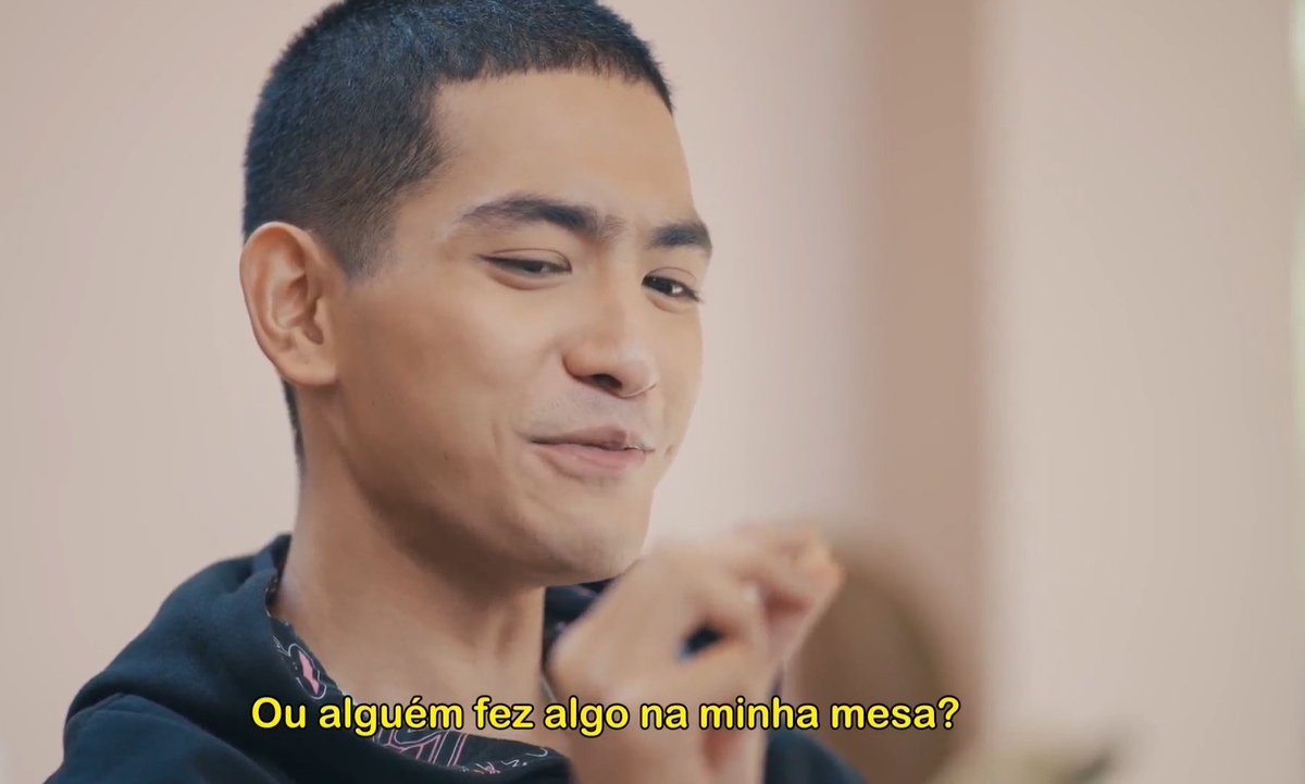 Salomas01's tweet photo. Aqui eu ri kkkkkkkkkkkkkkk... Boat: Eita que as gays usaram minha mesa como motel kkkkkkkkkkkkk melhor pessoa!!! #checkoutspecialEP #checkoutep13 https://t.co/wniAj299EX
