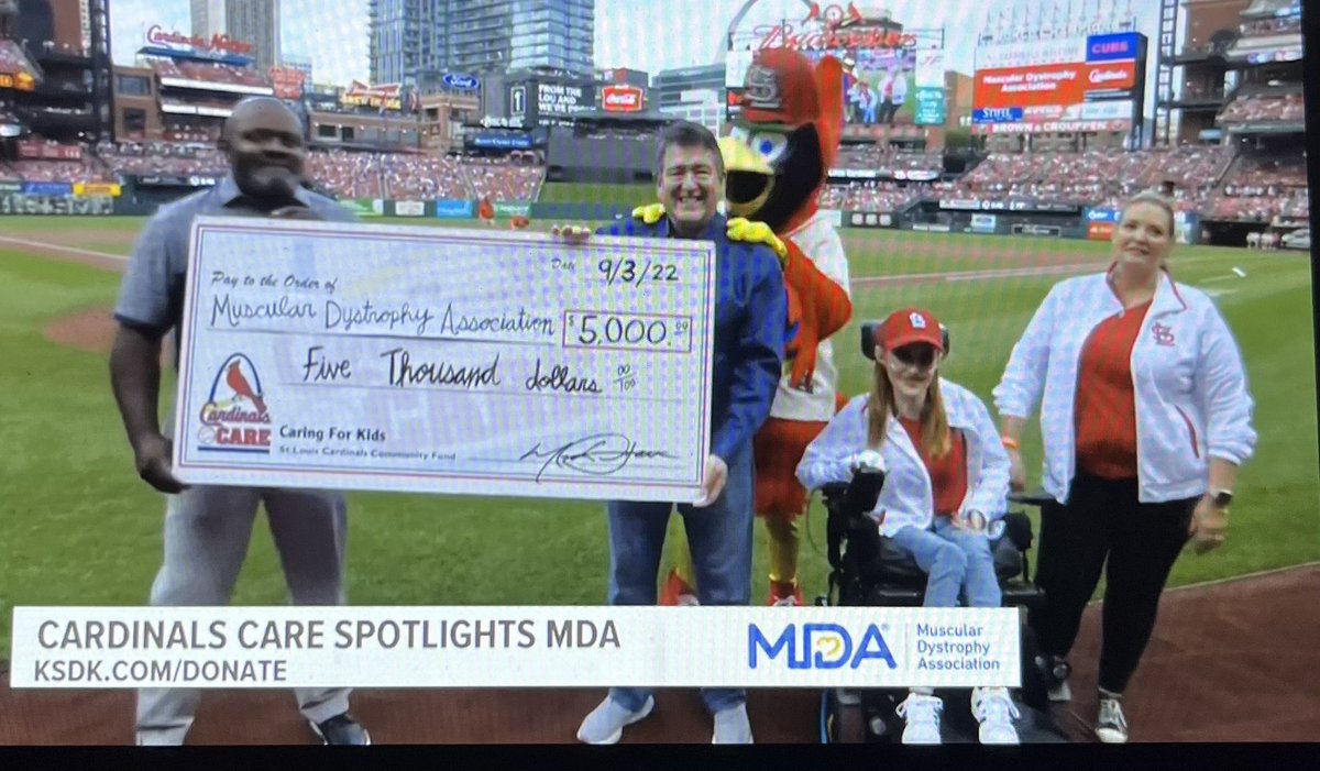 MDAorg's tweet image. Thank you @CardinalsCare for your support of #MDA families! Donate at KSDK.com/donate @ksdknews #ShowOfSrength