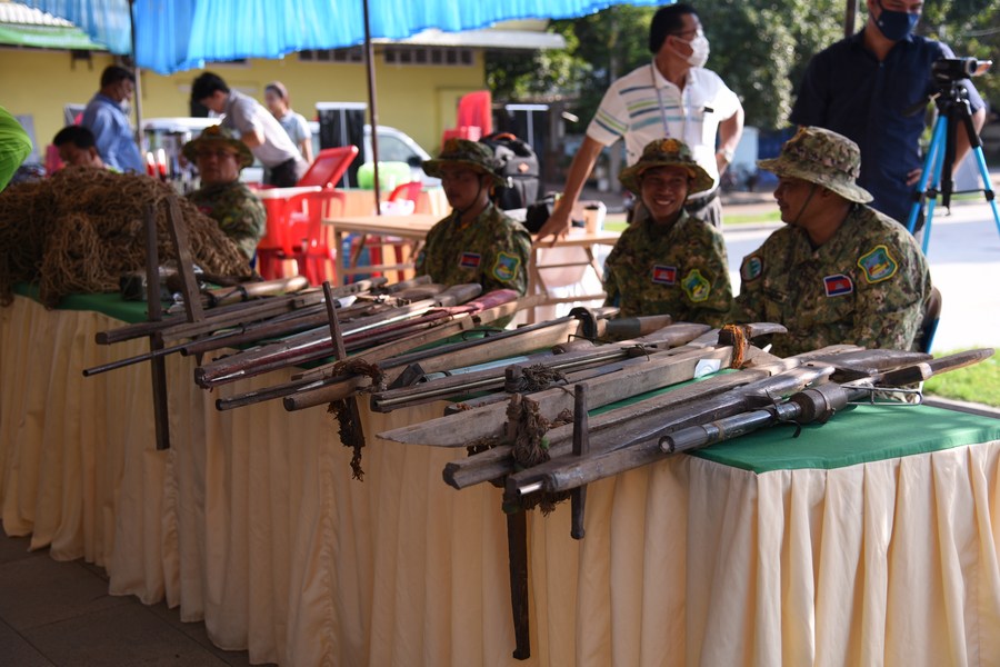 XHNews's tweet photo. Officials and conservationists call for collective actions to address the snaring crisis to protect wildlife in Cambodia #ZeroSnaringcampaign https://t.co/z4U6Z0es8Q https://t.co/BD6MnDUT5U