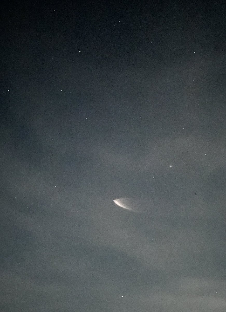 BurgawWx's tweet photo. 🚀 Another @SpaceX Starlink launch tonight was seen over #PenderCounty and #Burgaw tonight. The next launch from @CapeCanaveralFL is on Sat • Sep 10th at 
7:51pm.

@medwick @clairefrywx  @TVsGabeRoss 

#BurgawWx
#Burgaw  #BurgawNC
#SENCWx #ILM
#PenderCounty #NCWx https://t.co/n8wp16MBZK