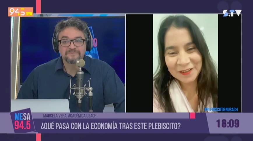 radiousach's tweet photo. #Mesa945 🟣🗳Economista y académica @Usach, @marcelaverad en su rol de vocal: "El Duoc de Providencia ha tenido una votación importante. Más del 80% del padrón".
📻94.5 FM📺 50.1 TVD @stgo_tv 🗞️https://t.co/IgXlZrzagJ
#Elecciones2022 #PlebiscitoConstitucional https://t.co/rj0A40JjQZ