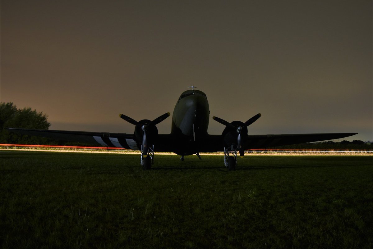 Robhereagain's tweet photo. A few from the @thresholdaero night shoot after the @TheVictoryShow_ on Saturday
#TheVictoryshow #Thresholdaero #nightshoot @USAS_WW1 https://t.co/CEZ3JiIc9X