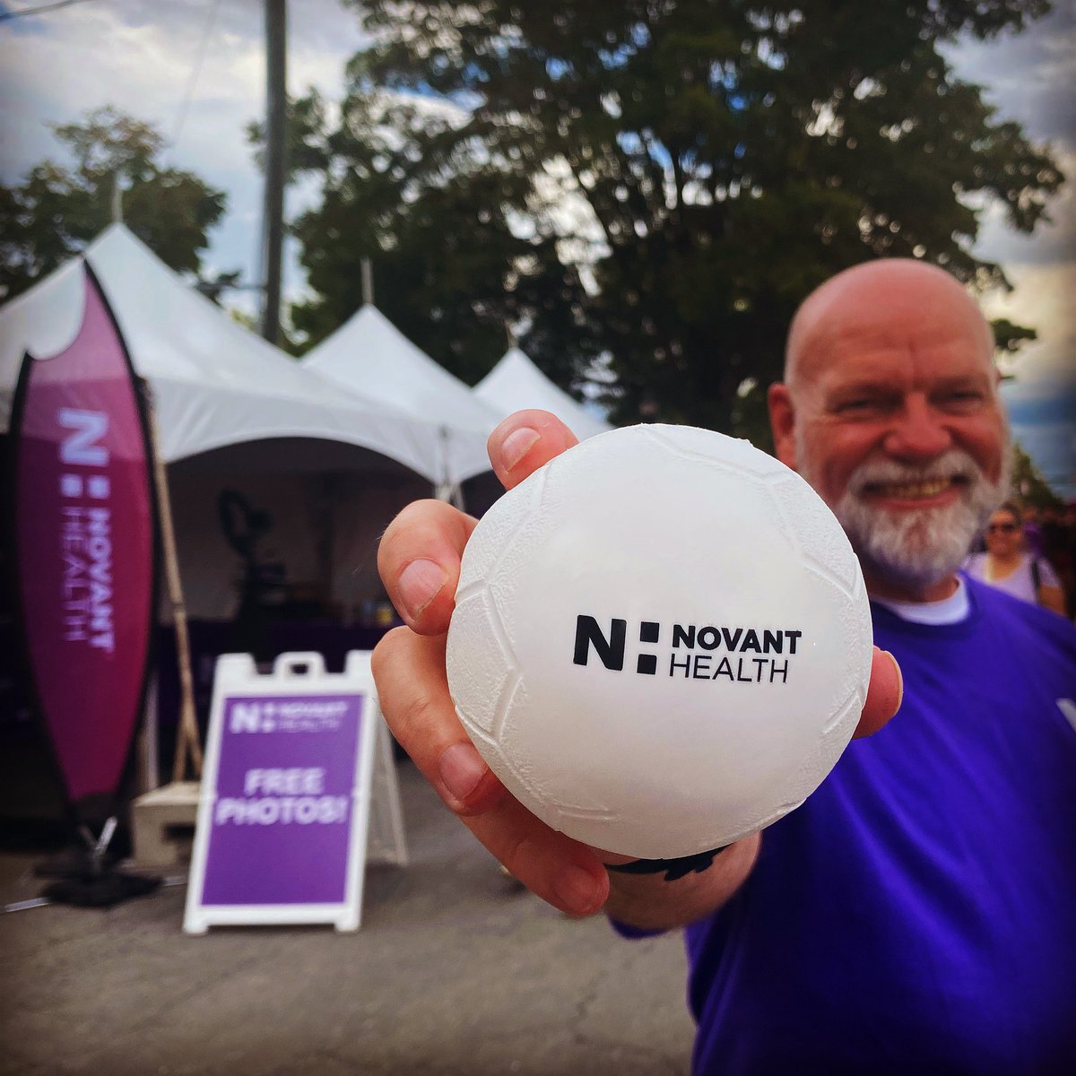 Bail7's tweet photo. Having a ball here @matthewsalivenc with our great partner @novanthealth. Come see me and @RedMoonTeam for fun, prizes and photos now until Monday at 5p. #client #redmoonlife https://t.co/5XPP8LSzFu