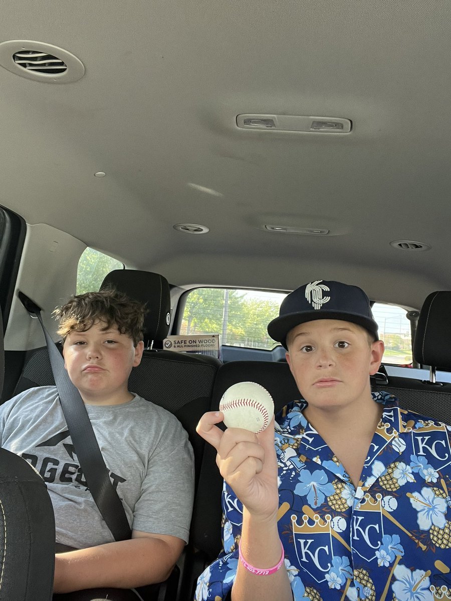 Maco0710's tweet photo. @kscitymonarchs @FMRedHawks Here’s that ball! It was almost out of the parking lot too! https://t.co/zze1i8b6v8