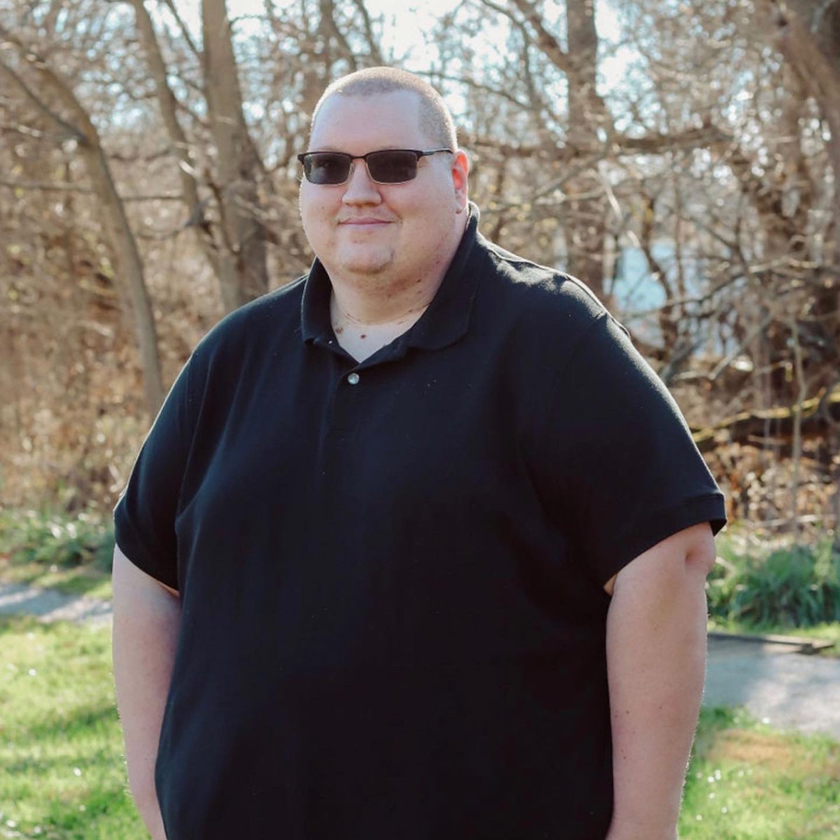 wofojp61's tweet photo. Happy 38th birthday to me, what difference 1yr & 7month makes. Going to celebrate my birthday Thursday night when I see @callme_raymond and @AshleyMcBryde in New Haven,Ky. #mcbrydetrybe #godawgs #keto #gastricsleeve #spraypaintedline https://t.co/6gop1Gve7L