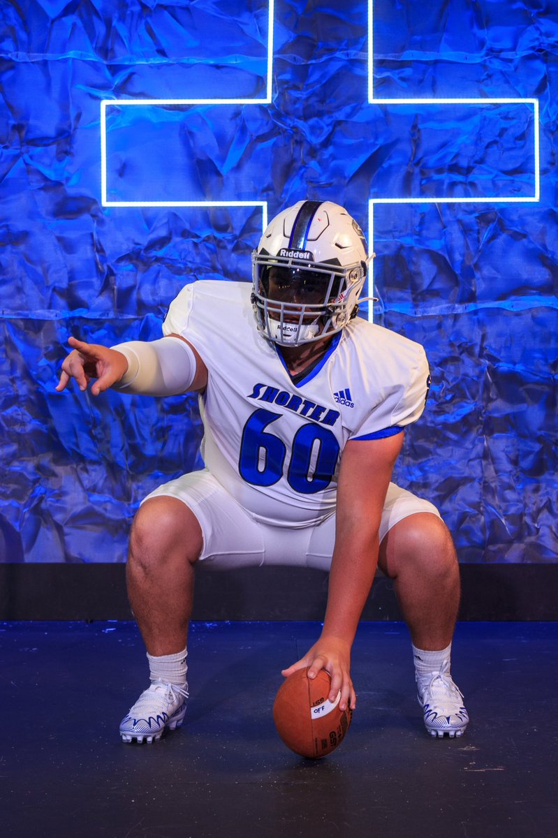 Cool pic of Reed during 2022 Shorter University Football Media Day
🦅🏈 #60 🙏🏻 <a href="/ReedRandall53/">Reed Randall</a> <a href="/Shorter_FB/">Shorter Hawks Football</a> <a href="/ryanrandall_9/">Ryano_37_Randall</a> <a href="/RecruitGeorgia/">Recruit Georgia</a> <a href="/CHSJacketsFB/">Calhoun Football</a>