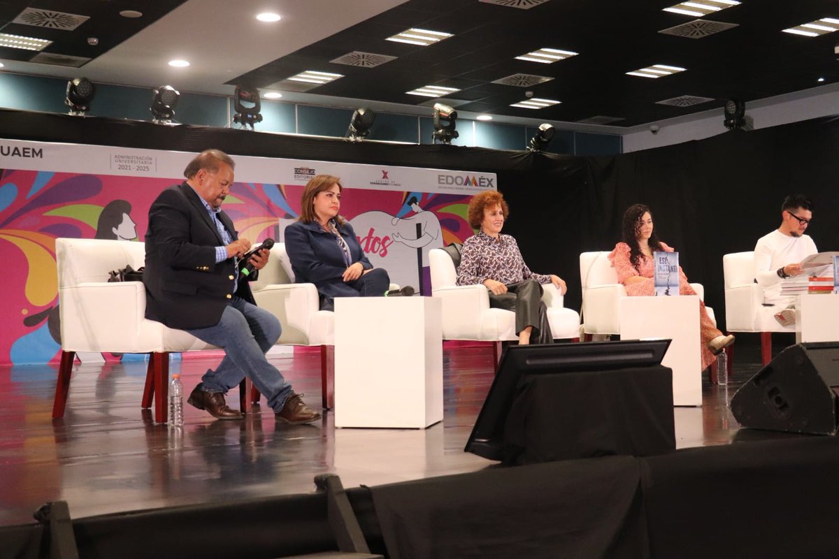 AnaLiliaHerrera's tweet photo. ¡Gustazo acompañar a mi querida @SilviaCherem en la presentación de su libro: 'Ese instante'!

Impecable trabajo periodístico que narra seis historias de personas que se han sobrepuesto a la adversidad.

#Filem2022 https://t.co/9E2ADXYiP1