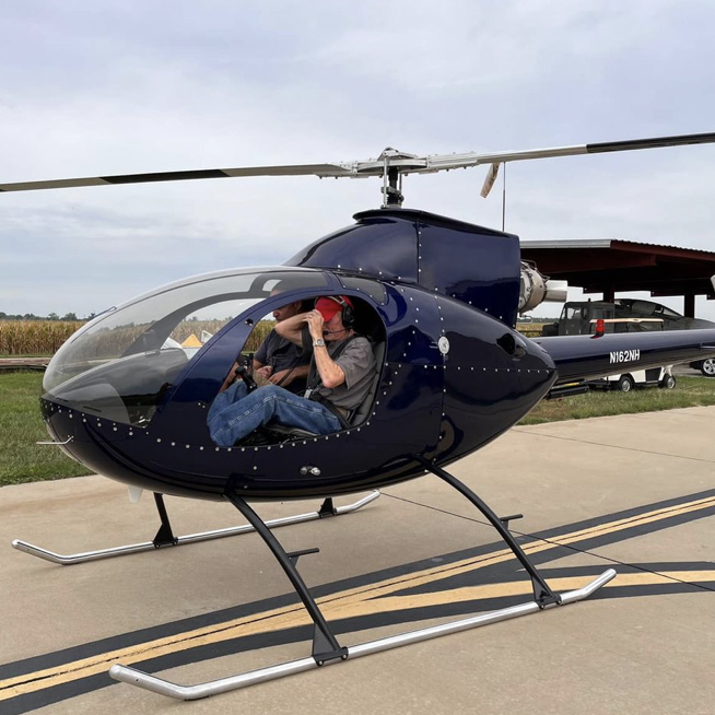 joeimel's tweet photo. Per Glasgow/Barren County Emergency Management FB page, they are looking for help in finding a lost, possibly downed small executive jet helicopter that was flying low to avoid the storms and has not been heard from. See attached photos. https://t.co/ue9X0Zzwfl