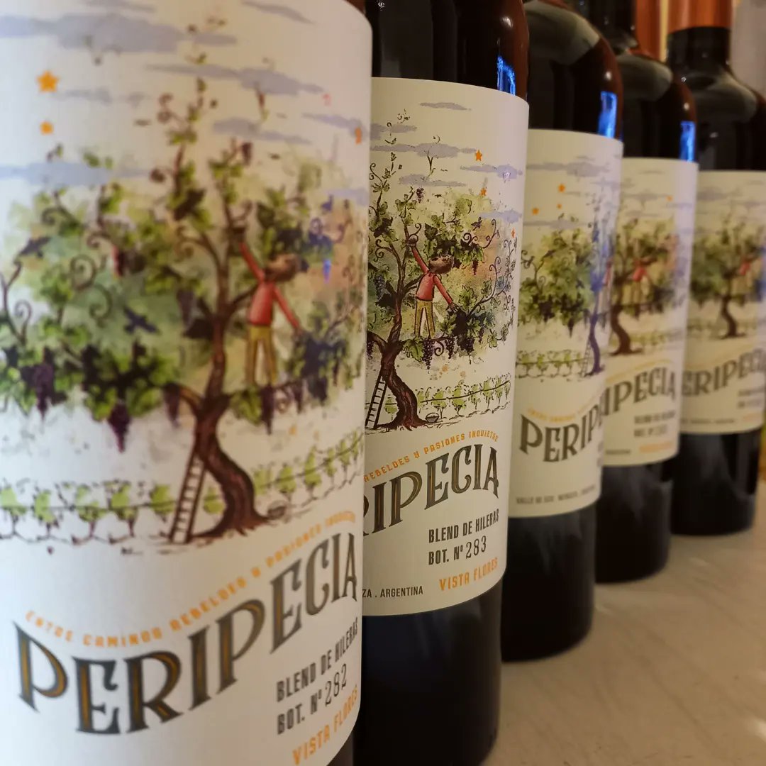 fincalacoti's tweet photo. #Peripecia Etiquetado manual, partida super limitada. 🍇🍷#FincaLaCoti https://t.co/eCOlENM3Sg