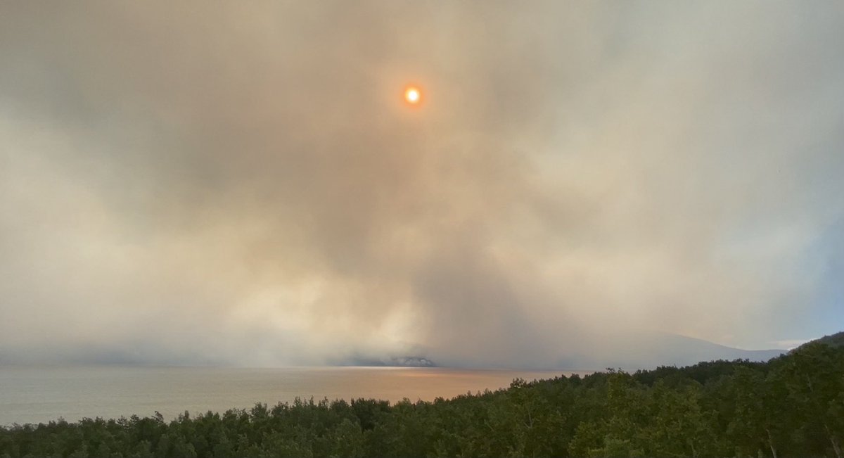 EnergeticCity's tweet photo. https://t.co/G3IdgnYB26 reporter Jordan Prentice spent the day in Hudson’s Hope and grabbed these photos of the Battleship Mountain fire.  Get updates on the fire here - https://t.co/KY50Pk1igX #bcforestfire #hudsonshope #BCwildfire https://t.co/pYV28z0uXk