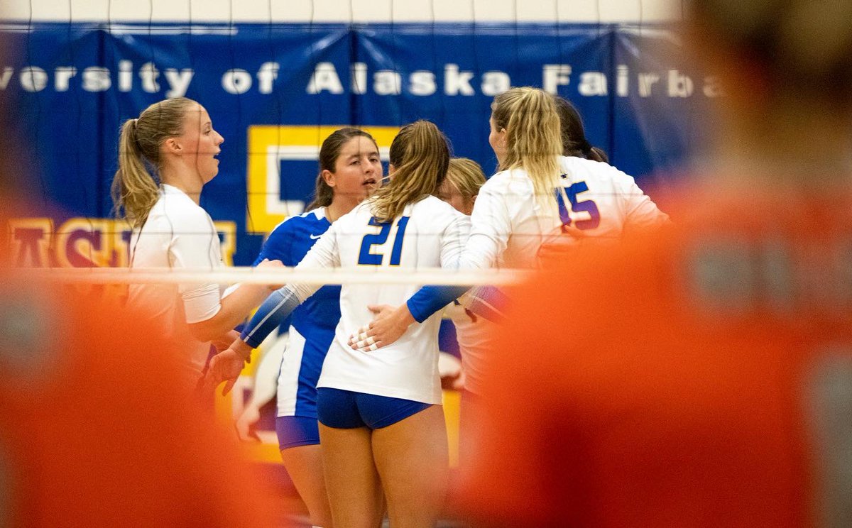 NanooksVB's tweet photo. The Hardware stays home🏆

#NanookNation x #GNACVB https://t.co/LnUgSeHXBm