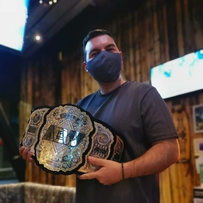 DvDB21's tweet photo. September 2021 - Watched AEW All Out in Walkabout Glasgow

September 2022 - About to enjoy AEW All Out live at The Now Arena in Chicago

What a different a year makes

#AEWAllOut #AllEliteWrestling #AEW #wrestling https://t.co/CDg69wn4ex