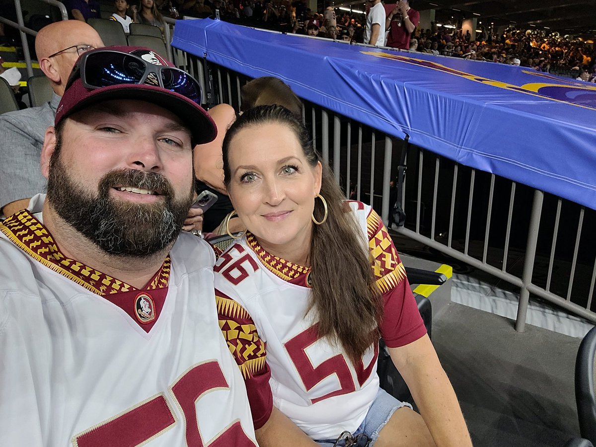 seanherring's tweet photo. #AllstateLouisianaKickoff https://t.co/L1tXEp0WXy