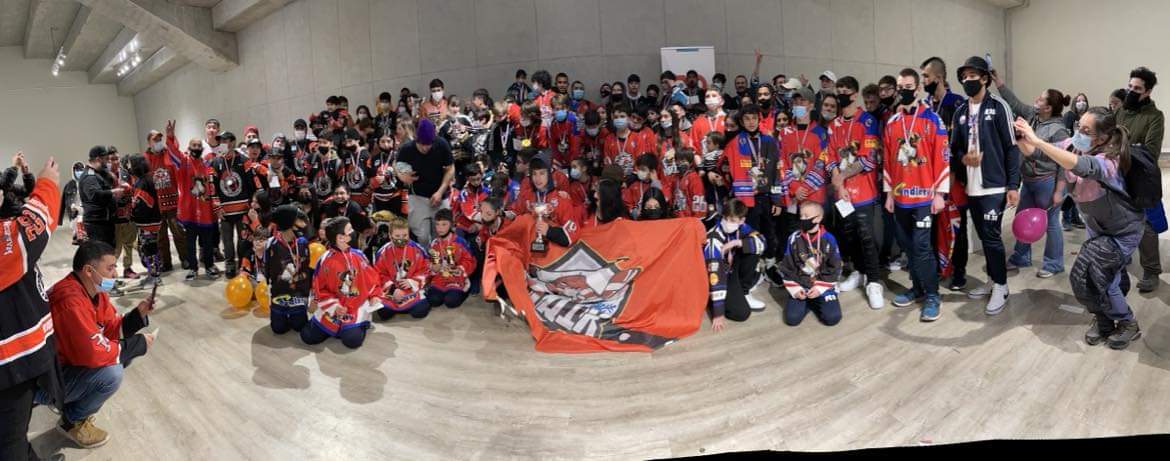 Finalizó torneo internacional hockey hielo Punta Arenas, #EndemicCelebrationCup2022 más de 120 deportistas de #FlaklandIsland #RioGrande #Iquique y #Puntarenas <a href="/IIHFHockey/">IIHF</a> <a href="/fnhlchile/">FNHL CHILE</a> <a href="/JorgeFlies/">Jorge Flies</a> <a href="/MindepChile/">Ministerio del Deporte</a> <a href="/MindepDoce/">Mindep Magallanes</a> <a href="/ClaudioRadonich/">Claudio Radonich</a>