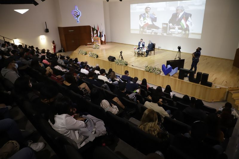UAEH_OFICIAL's tweet photo. Abordan la polarización y sus diversos enfoques en la FUL 2022 #FUL35
https://t.co/zdBoTYFJGn https://t.co/Oru3LufLMD