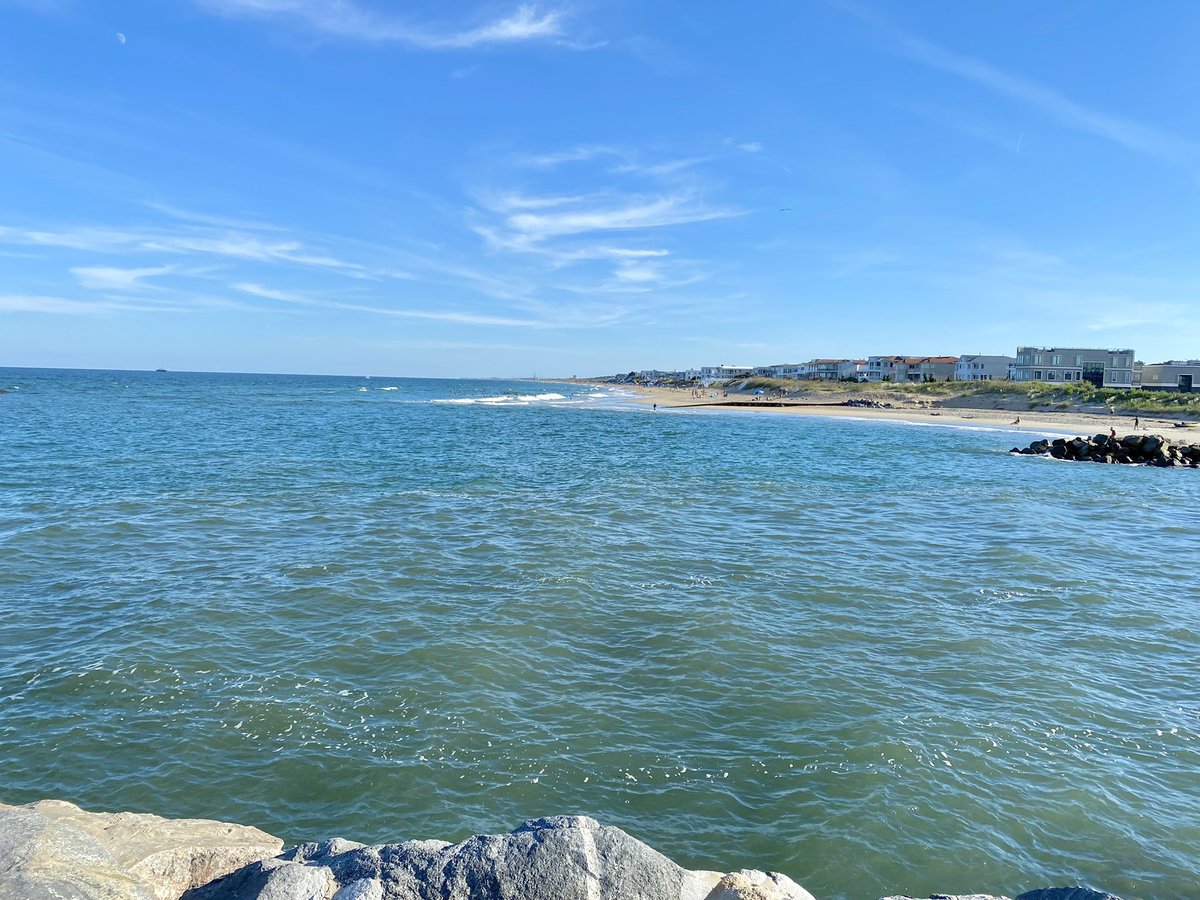 ittakes2totoku's tweet photo. We did finally go to the beach while at Virginia Beach #indoorkids ๐ค๐ค https://t.co/kcK3829Ptg