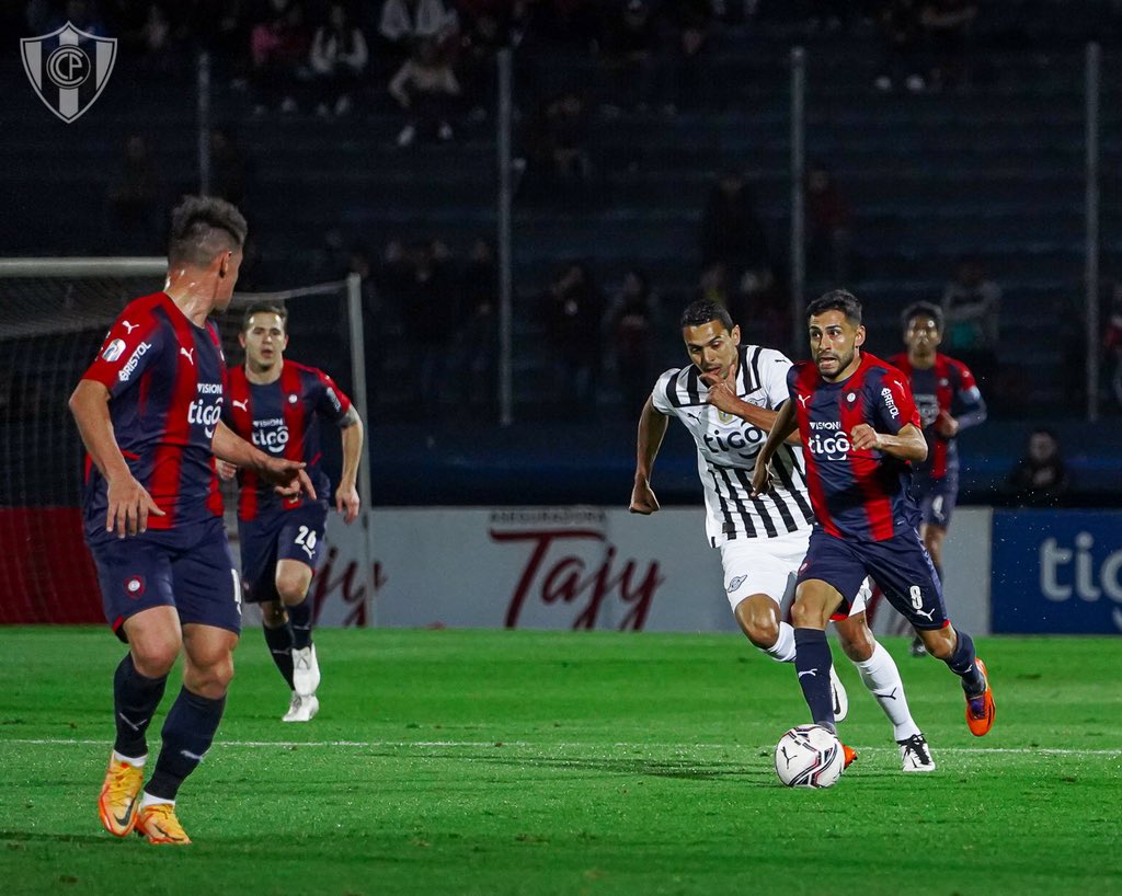CCP1912oficial's tweet photo. Imágenes del primer tiempo en Barrio Obrero ⚽️
¡Vamos Ciclón! 🌪
#JuegaElMásPopular
#CCPLIB https://t.co/TUrq8ru981