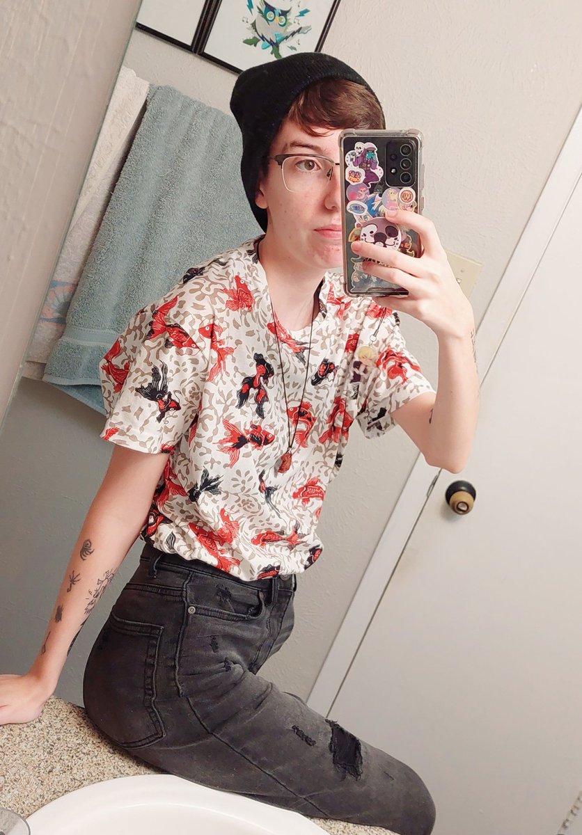 croninians's tweet photo. [telepathically blasting hey ya by outkast into your brain anytime you get within 10 feet of me] #ootd #exceptnotreally https://t.co/8uPYJnnZ3z