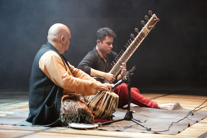 UAEH_OFICIAL's tweet photo. Música y Danza clásica de la #India en la #FUL35
https://t.co/RBZCKAQT6a https://t.co/pkLI8QLvR2