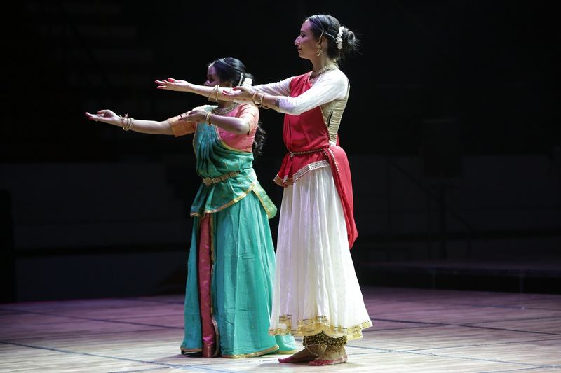UAEH_OFICIAL's tweet photo. Música y Danza clásica de la #India en la #FUL35
https://t.co/RBZCKAQT6a https://t.co/pkLI8QLvR2