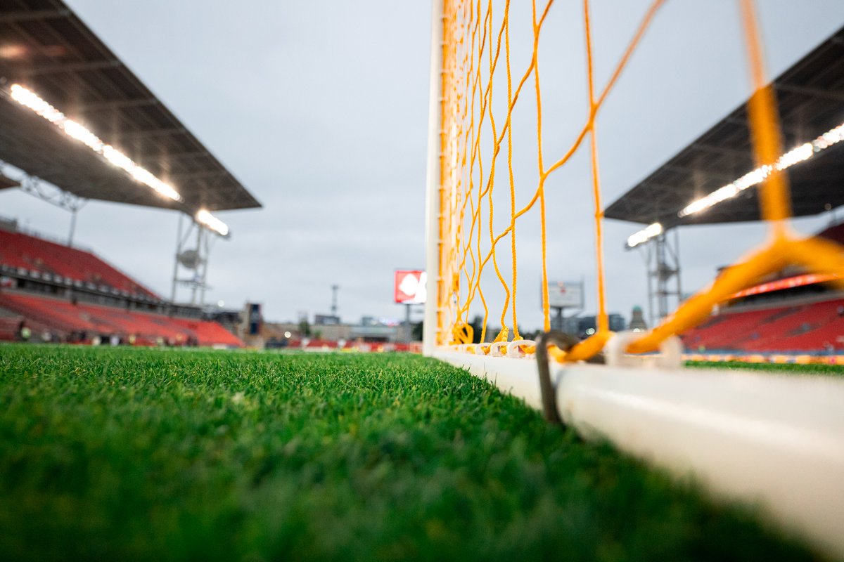 TorontoFC's tweet photo. New look for September #KickChildhoodCancer 🎗 https://t.co/J71a9WDtIG