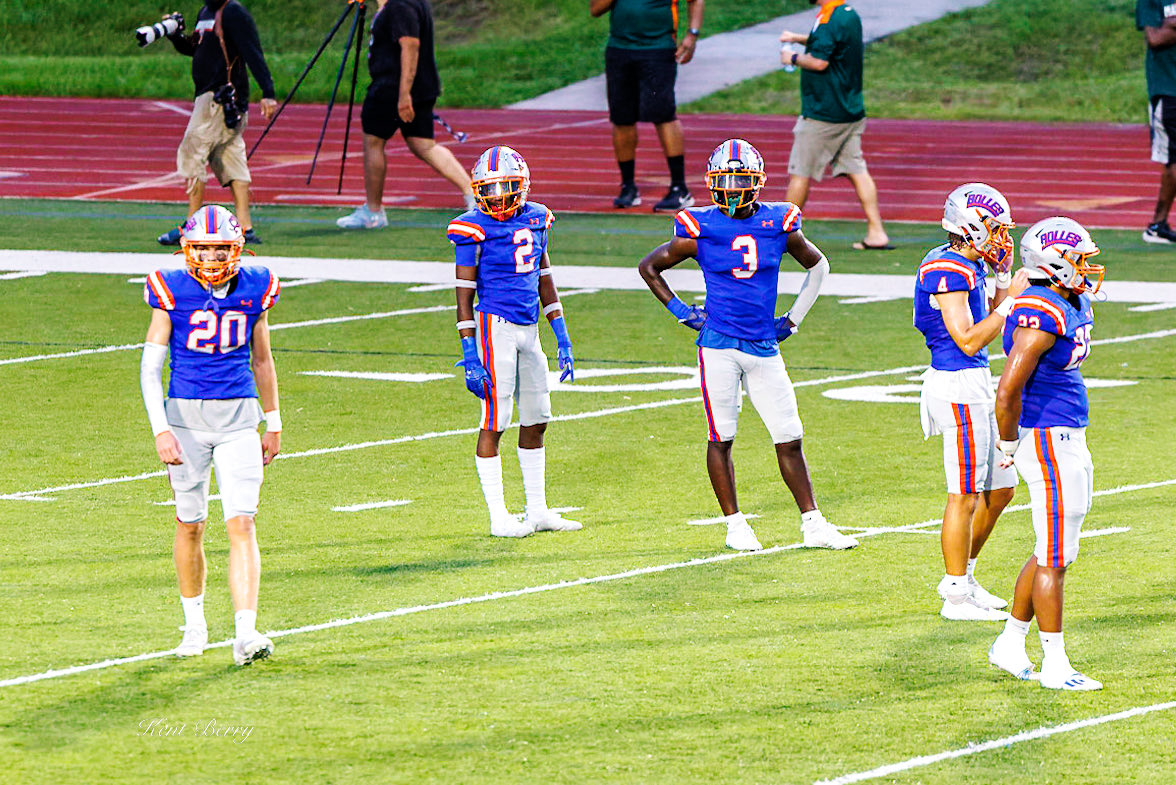 kentberry85's tweet photo. ⁦No Fly Zone.
⁦@KavonMiller⁩ 
⁦@KemaniWilson3⁩ 
@jacobcampen9
⁦@SurfaceSpencer⁩ 
⁦@Bolles_Football⁩ https://t.co/Q7RnFQWWY4