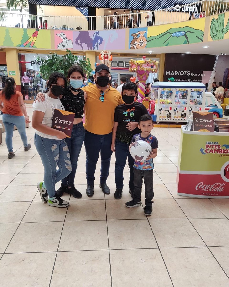 futbolerosgt's tweet photo. 80,000 Albums #Panini entregados a nivel nacional 🥳
El #PaniniWeekend arrasó Guatemala este fin de semana. https://t.co/oTcGi6wnSa