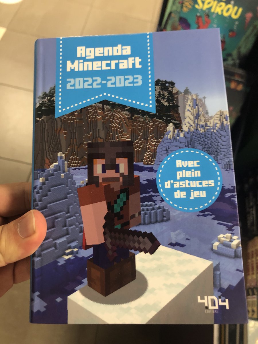Julgane's tweet photo. Ca y est j'ai mon agenda pour la rentrée 👍 https://t.co/JYxEOizOH2