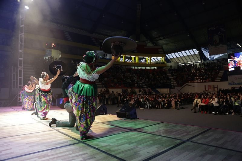 UAEH_OFICIAL's tweet photo. La Fiesta del Mariachi abre festejos patrios en la FUL 2022
#FUL35
https://t.co/Z1142BcJEP https://t.co/EskmaxpA7Q