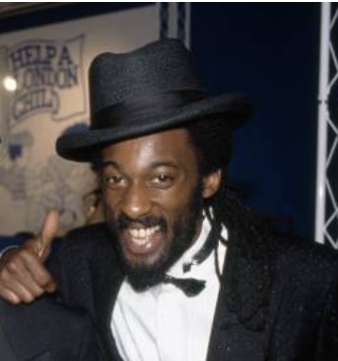 💔 Still can’t believe I’m writing this..
Reggae Legend and Icon Drummie Zeb of Top Reggae band ASWAD has left us here on earth and has made his transition onto Zion 🕊🙏🏽
He was and is the reason why i wanted to become a musician.  
Condolences to his family, friends and fans ☹️
