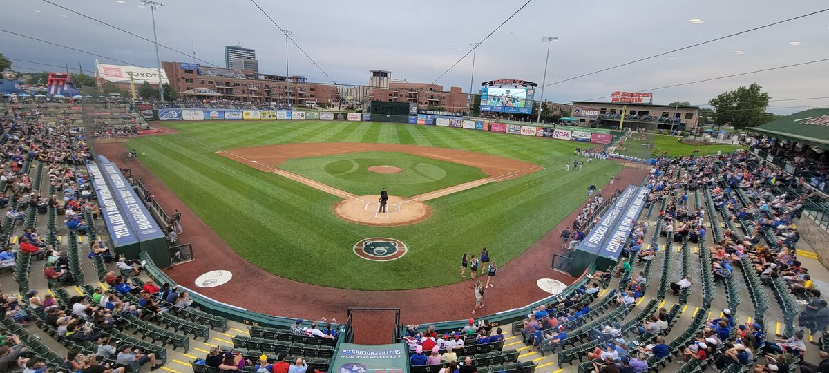 Duckys_Momma's tweet photo. Game night at the @SBCubs! https://t.co/sBjLY8HMMY