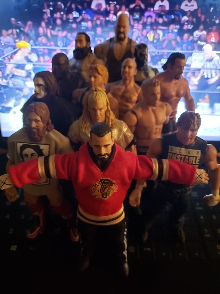 JpOuterHaven's tweet photo. Watching #AEWAllOut🧨 pre-show with some ELITE Pro-Wrestlers @RingsideC
#RSCALLOUT
#WrestlingFigures #AllEliteWrestling #Jazwares #AEWDynamite #AEW https://t.co/r4TGxZesAW