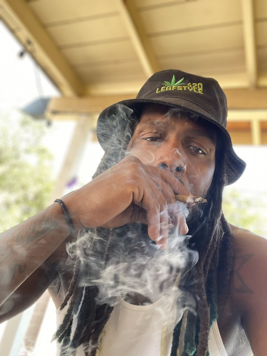 Blow1818's tweet photo. @420Leafstyle
#LeafStyle #Mmemberville
Taps in with Another #smallbusinessowner https://t.co/bJ5mhpu68A