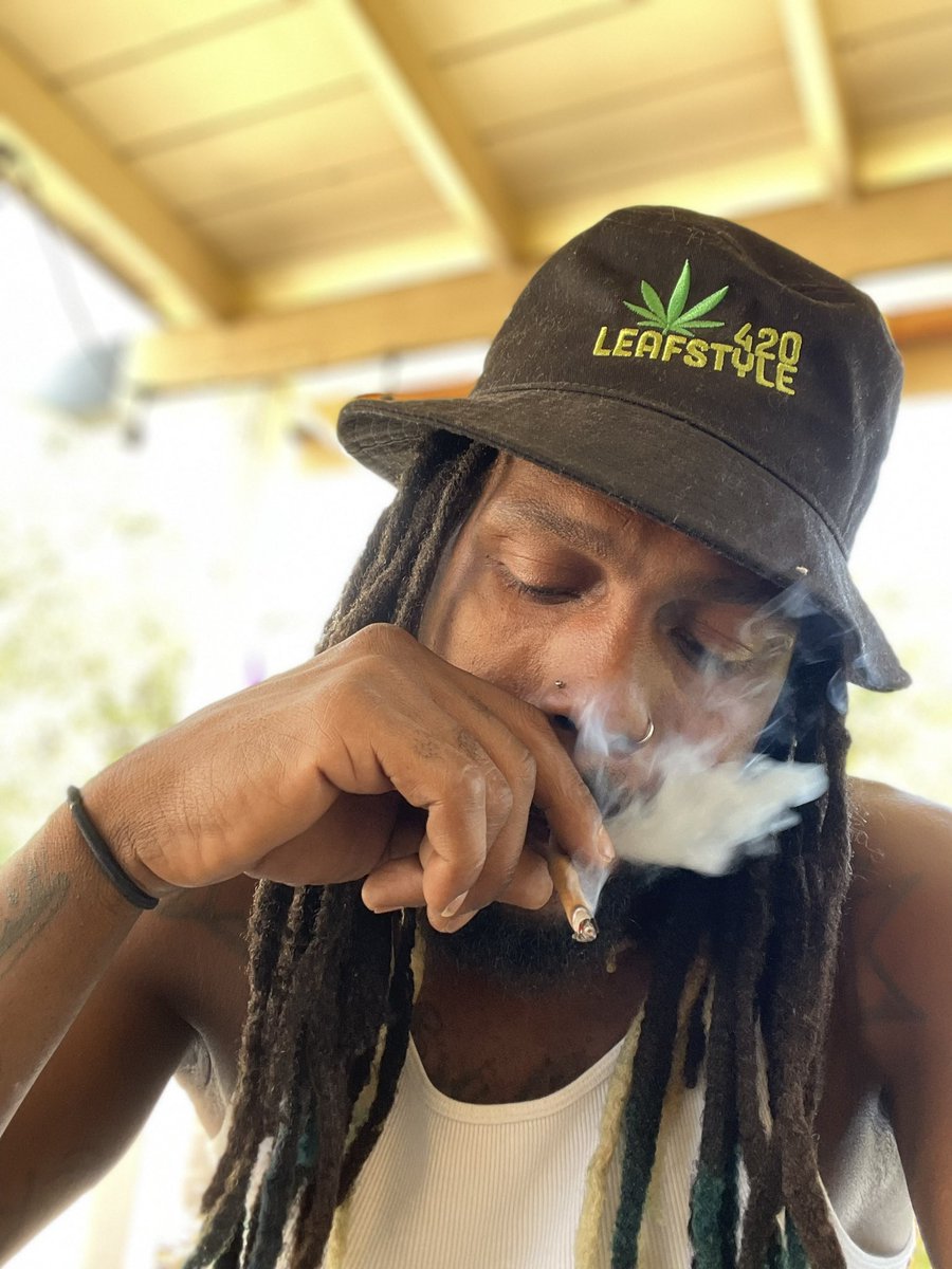 Blow1818's tweet photo. @420Leafstyle
#LeafStyle #Mmemberville
Taps in with Another #smallbusinessowner https://t.co/bJ5mhpu68A