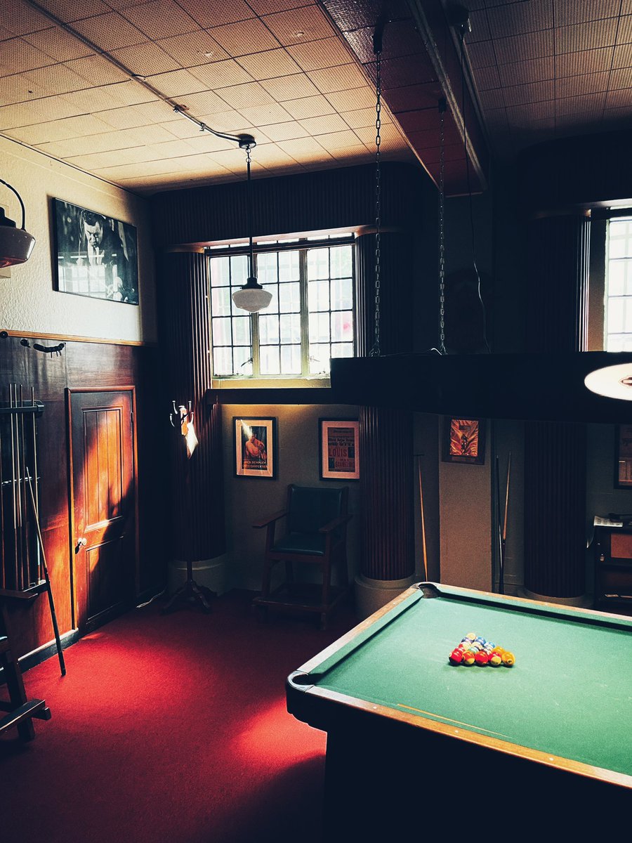 antoniojanss's tweet photo. Best pool room in America. #Post43 https://t.co/8UHbdt5BSg