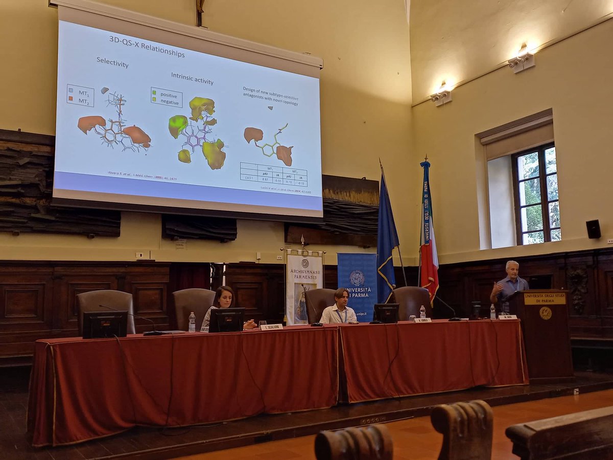 parsec93's tweet photo. Prof. Marco Mor from @unipr opens the 1st day of the 1st edition of @PharmaSummer with a lecture regarding the integration of data from #cheminformatics and molecular #simulations in #DrugDiscovery.
"We need human interfaces between reality and the models". https://t.co/fGjITpDNr2