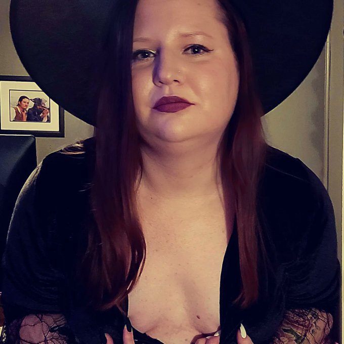 I'll put a spell on you! #witch #onlyfans #cosplay #costume #curvy #onlyfansbabe https://t.co/xadyy7<a href="/tag/witch"class="tags">#witch</a><a href="/tag/onlyfans"class="tags">#onlyfans</a><a href="/tag/cosplay"class="tags">#cosplay</a><a href="/tag/curvy"class="tags"><span>#curvy</span></a><a href="/tag/costume"class="tags"><span>#costume</span></a><a href="/tag/onlyfansbabe"class="tags"><span>#onlyfansbabe</span></a>